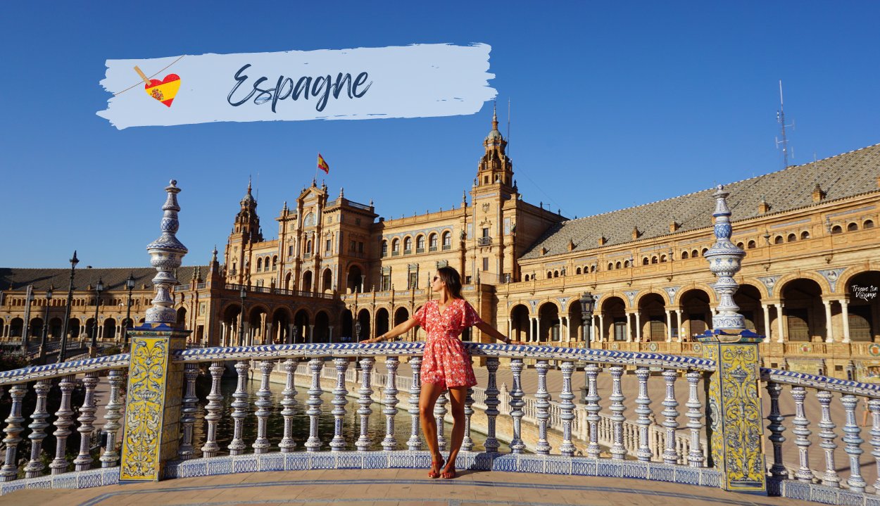 la plaza de espana en plein centre de séville en espagne